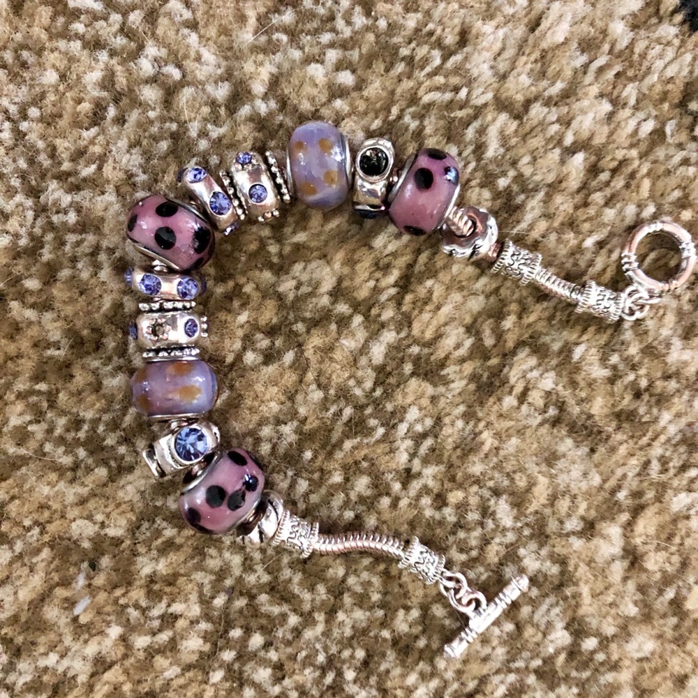Beaded bracelet